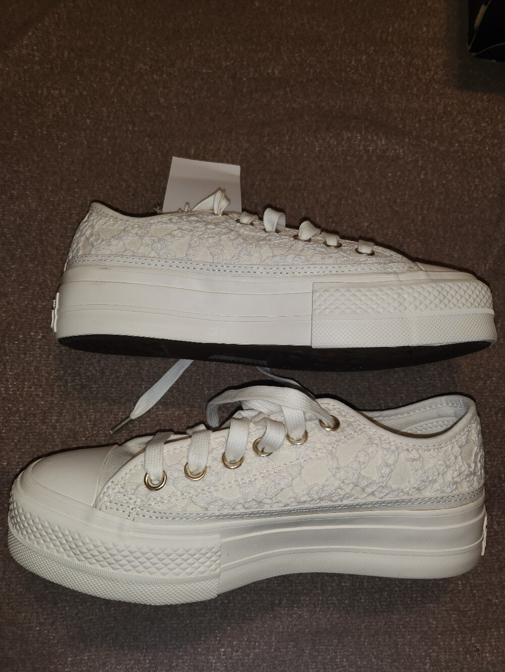 Converse Women’s Low Top Lace Sneakers in Cream - Picture 3 of 6